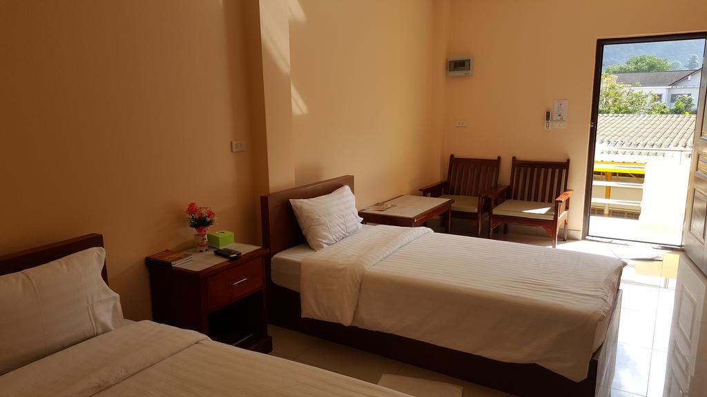 Jirasin Hotel & Apartment Ранонг Екстер'єр фото