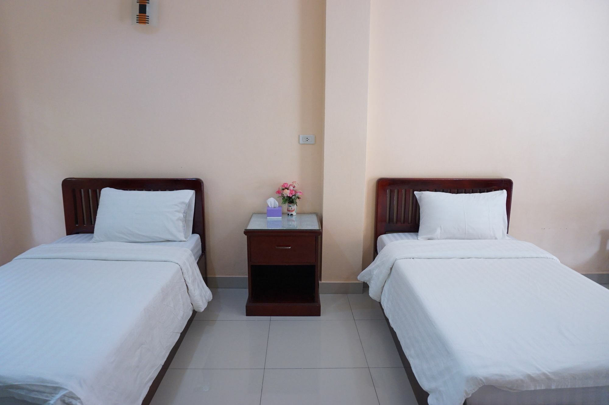 Jirasin Hotel & Apartment Ранонг Екстер'єр фото