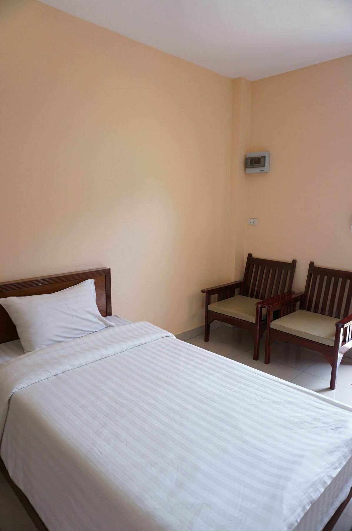 Jirasin Hotel & Apartment Ранонг Екстер'єр фото